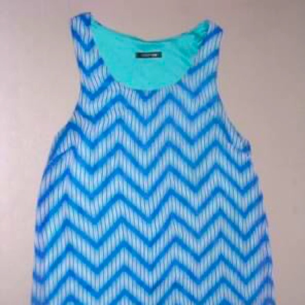 Woman’s Papermoon blouse size medium